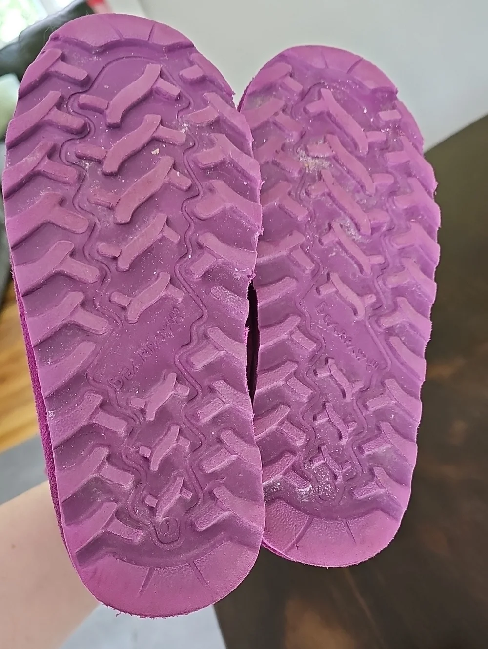 BEARPAW Suede Micro Boot Girls Size 1 Purple